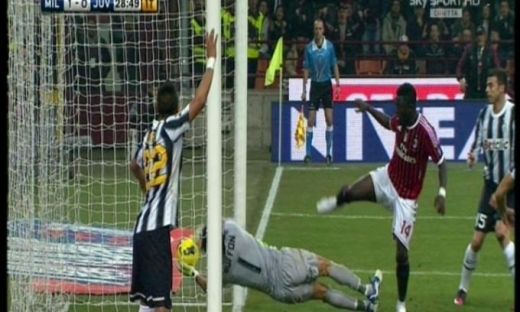 FOTO Faza SCANDALOASA la Milan - Juve! Muntari a dat gol vizibil din LUNA! De ce nu l-a acordat arbitrul?_6