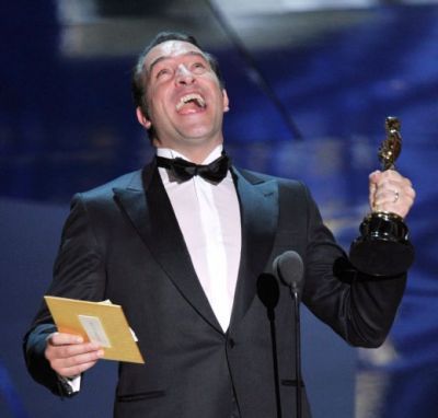 Oscar 2012: The Artist, marele castigator al serii. A luat 5 premii Oscar si a fost desemnat cel mai bun film al anului. Vezi aici lista castigatorilor_3