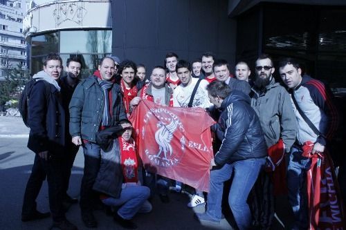 Site-ul lui Liverpool: "Luis Suarez s-a pozat cu fanii din Romania" GRAFIC: Cum influenteaza Liverpool carierele atacantilor!_4