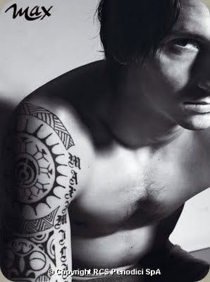 "Numai Dumnezeu ma poate judeca" si un dragon vulcanic ca el! Ce simbolizeaza primul 11 de tatuaje al lui Zlatan: SUPERFOTO_15