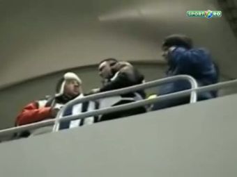
	VIDEO Imagini in premiera! Momentul in care SINGURUL fan al Uruguayului a fost EVACUAT de pe National Arena! Ti se pare violent? :)
