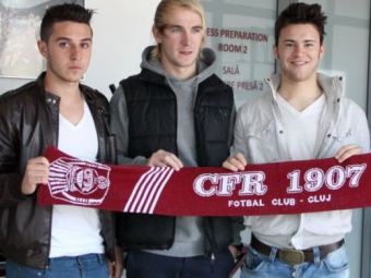 
	CFR Cluj transfera pe banda: 4 jucatori din Italia au ajuns azi in Romania! Vezi ce pusti surpriza a luat Paszkany!
