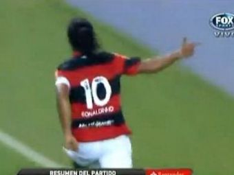 
	VIDEO! Cel mai mare SOC din cariera lui Ronaldinho! A dat gol, un no-look pass la o alta reusita si Flamengo avea 3-0 in min 75! Ce s-a intamplat:
