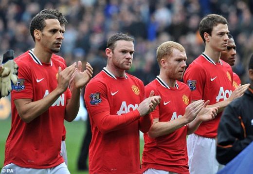 "Inima lui Muamba s-a oprit timp de doua ore"! Jucatorii lui Manchester United, gest SUPERB inainte de meciul cu W'hampton! Ce spun medicii despre starea lui Muamba:_2