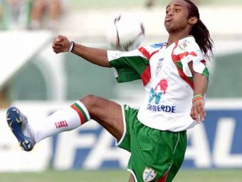 
	SOSIA lui Ronaldinho joaca in Romania! Geniul de 5 mil care si-a distrus cariera pentru bani: &quot;Veneam beat la antrenament&quot; De ce a refuzat-o pe Man United