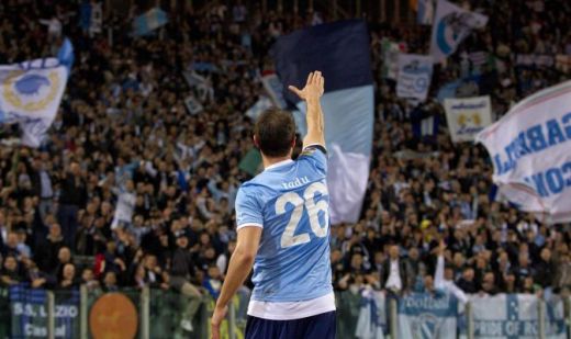 
	&quot;Ooo, viata meaaa :))&quot; Faza zilei in Europa! Ce scandau fanii lui Lazio in fata lui Napoli in timp ce Radu Stefan facea salutul nazist
