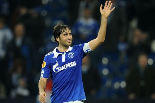 Raul Gonzalez Schalke 04