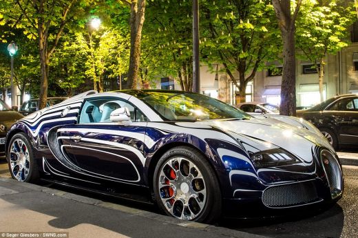 SUPER FOTO: BIBELOU de 2 milioane de euro parcat in Paris! Cel mai tare Bugatti Veyron din istorie, pentru prima data pe sosele! E facut din PORTELAN!_5