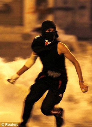 FOTO INCIDENTE in Bahrain! Un protestatar a MURIT in razboiul cu fortele de ordine!_1