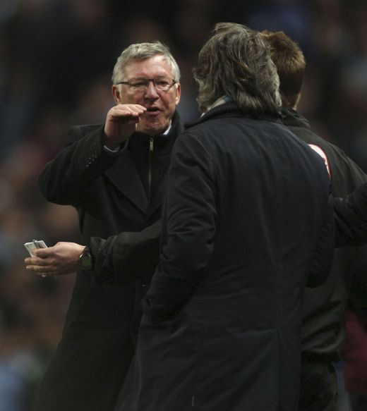 SCANDAL la City - United! Alex Ferguson a sarit la gatul lui Mancini: "Ce faci, ma? Tu arbitrezi meciul? De ce erau aproape sa se ia la bataie:_2