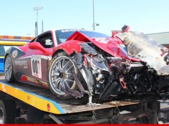 
	VIDEO FABULOS! A pierdut controlul la 200km/h si a intrat cu un Ferrari de 350.000 de dolari in zid! Decizia uluitoare pe care a luat-o dupa ce a supravietuit ca prin minune:
