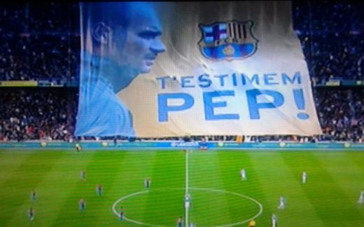 SUPER VIDEO! Coregrafie DE SENZATIE a fanilor Barcelonei pentru Pep! Ce mesaj emotionant au avut fanii la ultimul meci al lui Guardiola pe Nou Camp:_1