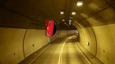 Ferrari bicicleta Fahrradi Farfalla tunel
