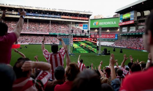 SENZATIONAL! 40.000 de basci s-au inghesuit sa vada finala Europa League pe San Mames! Imagini superbe de la Bilbao:_2