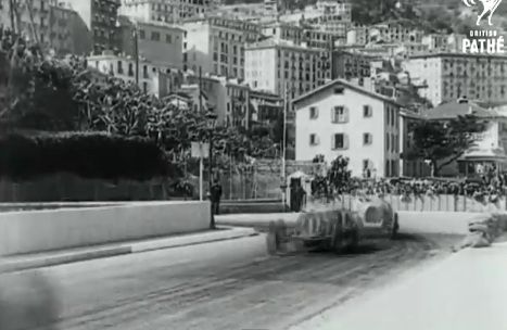 
	Imagini ISTORICE! Prima cursa pe cel mai luxos circuit din lume! Cum arata un bolid Bugatti in 1929. VIDEO SENZATIONAL
