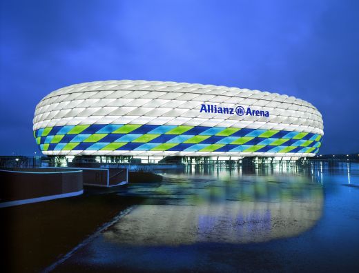 FOTO FABULOS! Allianz Arena isi schimba culoarea pentru Finala: Asa va arata bijuteria de 340 mil euro la Bayern - Chelsea!_1
