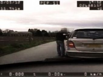 
	VIDEO: Surpriza colosala pentru un politist care a legitimat un sofer aparent normal!
