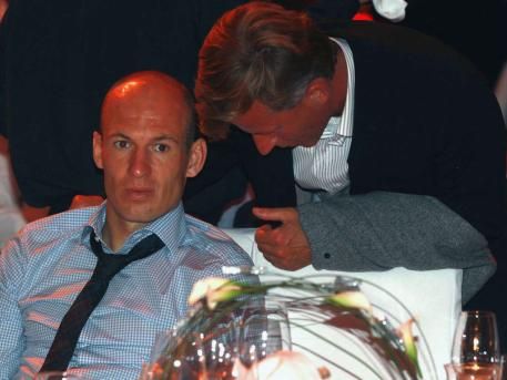 FOTO Robben, certat de NEVASTA dupa meciul cu Chelsea! Cum arata imaginea DISPERARII la Bayern, dupa a doua finala pierduta!_8