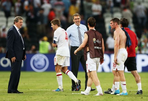 EUROBLOG, ZIUA 4: Rooney a exagerat cu implantul, un suporter a ADORMIT in tribune la Franta - Anglia :) Scuza jucatorilor pentru cel mai plictisitor meci de la Euro:_21