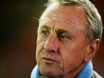 
	Cruyff a EXPLODAT dupa infrangerea Olandei! Mesajul DUR pentru selectioner si strategia SECRETA care ii mai poate salva pe olandezi la Euro:
