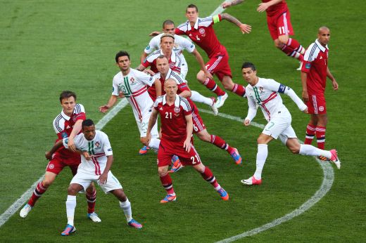 Ronaldo, salvat de la RUSINE: Danemarca 2-3 Portugalia! Dubla Bendtner, gol superb Varela! Starul Realului a ratat de doua ori singur cu portarul! GOLURILE 3D_4