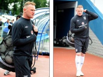 
	DEMENTIAL! Rooney a parcurs drumul de la chelie la creasta a la Beckham :) Freza geniala cu care i-a lasat masca pe colegi la antrenamentul Angliei:
