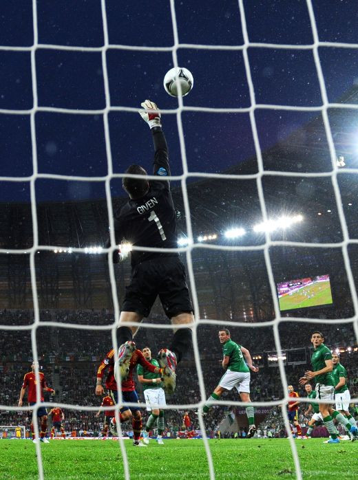 Spania 4-0 Irlanda! 20.000 de fani irlandezi isi insotesc echipa acasa dupa dubla lui Torres! Vezi situatia in Grupa C: VIDEO 3D!_4
