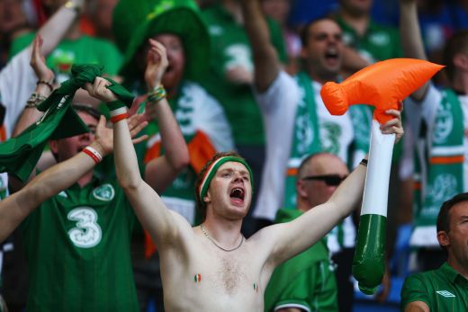 EUROBLOG ZIUA 11 | Spania, acuzata ca e "cea mai plictisitoare echipa URIASA din istoria fotbalului" Momentul MAGNIFIC oferit de fanii Irlandei:_17