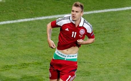 niklas bendtner Danemarca Euro 2012 UEFA