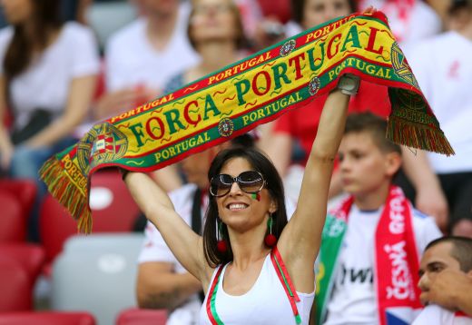 ONE MAN SHOW! Portugalia e in semifinale la Euro 2012 dupa un meci FABULOS al lui Cristiano Ronaldo! Portugalia 1-0 Cehia! Vezi toate fazele:_3