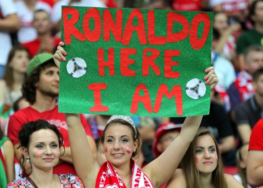 ONE MAN SHOW! Portugalia e in semifinale la Euro 2012 dupa un meci FABULOS al lui Cristiano Ronaldo! Portugalia 1-0 Cehia! Vezi toate fazele:_6