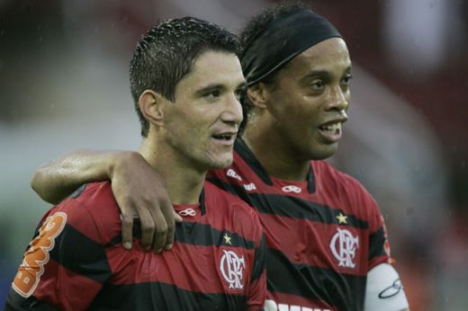 Steaua l-a ratat pe brazilianul-fenomen Wesley, dar Sabau nu se joaca! I-l aduce lui Surdu pe colegul lui Ronaldinho! VIDEO cu ce stie sa faca:_1