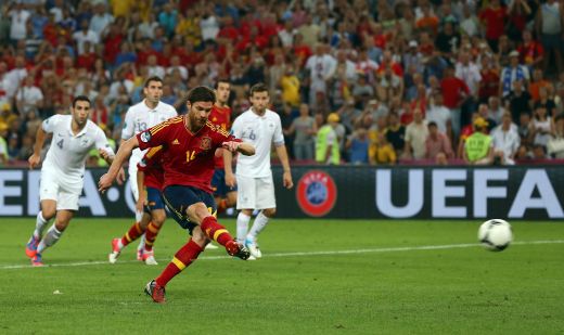 Spania joaca cu Portugalia in semifinale: Spania 2-0 Franta! Tiki-taka s-a transformat intr-o partida de SAH! Xabi Alonso, dubla la meciul 100!_6