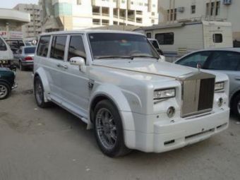 
	FOTO Arabii au incercat sa faca primul SUV Rolls Royce din istorie! Crezi ca le-a reusit? Cum arata&nbsp;tentativa de 12.000 de euro! :)
