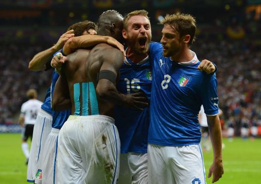 Balotelli a facut meciul vietii, Italia joaca FINALA cu Spania: Germania 1-2 Italia! Cel mai frumos meci de la Euro! VEZI GOLURILE 3D_9