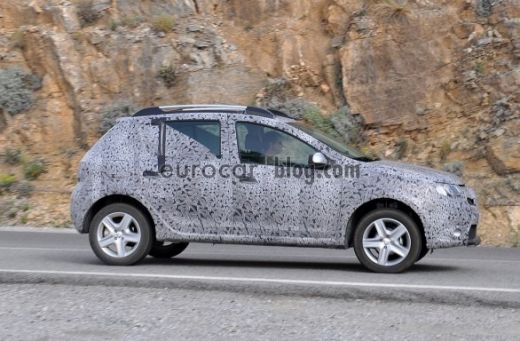 FOTO SPION! Un nou model Dacia, gata de relansare! Cum arata noul Stepway pe sosea!_3