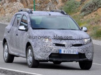FOTO SPION! Un nou model Dacia, gata de relansare! Cum arata noul Stepway pe sosea!
