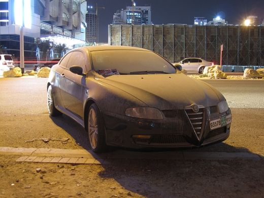 Imagini SENZATIONALE! Dubai, paradisul masinilor ABANDONATE! Motivul pentru care strazile sunt pline de bolizi parasiti:_5