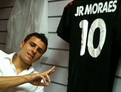 Anuntul care i-a innebunit pe stelisti! Junior Moraes a postat un mesaj pe Facebook si a declansat nebunia! Reghe ii tot transmite: TE VREAU!_1