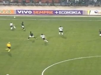
	Lui Ronaldinho nu i-a mai iesit de cand era la Barcelona faza asta GENIALA! Dribling senzational in Brazilia! VIDEO
