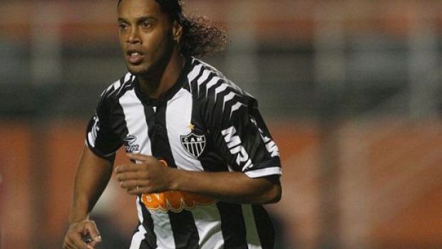Ronaldinho isi pregateste o revenire de SENZATIE in Europa! &quot;Visez de mic sa joc acolo! Sunt tanar, am timp&quot; UNDE isi cauta echipa: