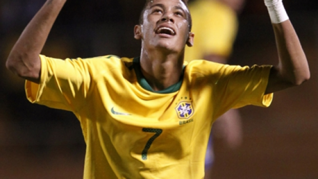 
	Neymar are interzis la sex! Vezi ce a fost in stare sa faca antenorul Braziliei pentru ca vedeta sa dea TOTUL pe teren, nu in afara :)
