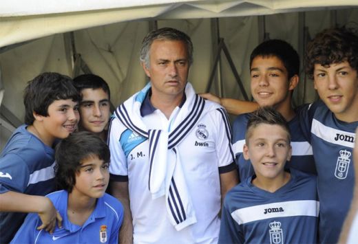 Mourinho se da cu capul de PERETI! Arabii il cumpara pe Modric cu o suma FABULOASA! Cel mai TARE transfer al verii:_2