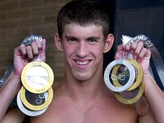 
	El da o noua definitie cuvantului BLING! Phelps, cel mai MEDALIAT din istoria JO! Cum se fabrica medaliile de la Londra:
