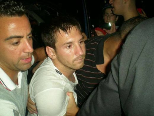Messi si Xavi, in Centrul Vechi? Jucatorii Barcei au inchiriat un CLUB intreg pentru ei! Cum arata o petrecere in stil EXTRATERESTRU! FOTO:_4