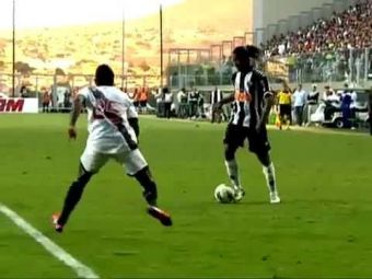 
	VIDEO Cine credea ca Ronaldinho e TERMINAT se insala! &quot;Visez sa revin in Europa!&quot; Faze GENIALE la ultimul meci:
