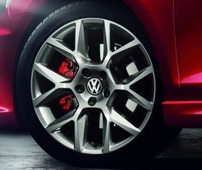 FOTO Volkswagen, gata sa dea marea LOVITURA! Primele imagini cu noul Golf VII, masina la care s-a lucrat 5 ani!_4