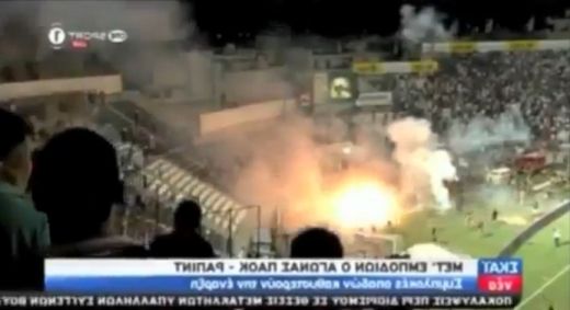 Incidente la PAOK - Rapid Viena: Suporterii au fost la un pas sa dea foc la stadion! Vezi cum au fost 'calmati' VIDEO_1