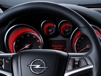 
	FOTO: Masina pe care o asteapta toti fanii Opel! NOUA Astra decapotabila! Se lanseaza&nbsp;la Paris cu&nbsp;200 CP!

