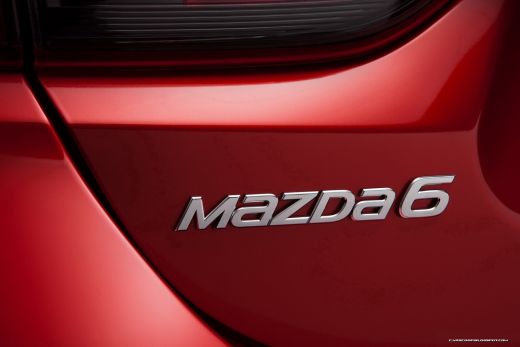 FOTO Primele imagini cu noua Mazda 6! Japonezii sunt convinsi ca vor da LOVITURA! Cum arata masina care vrea sa detroneze Ford Mondeo!_7